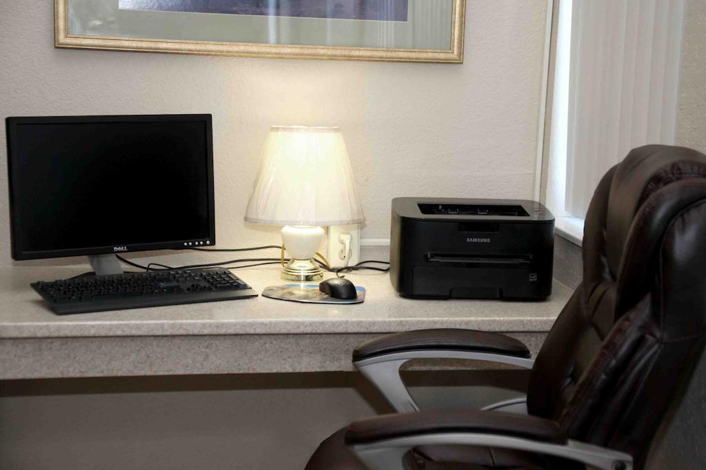 Hotel Super 8 By Wyndham Lewistown Esterno foto
