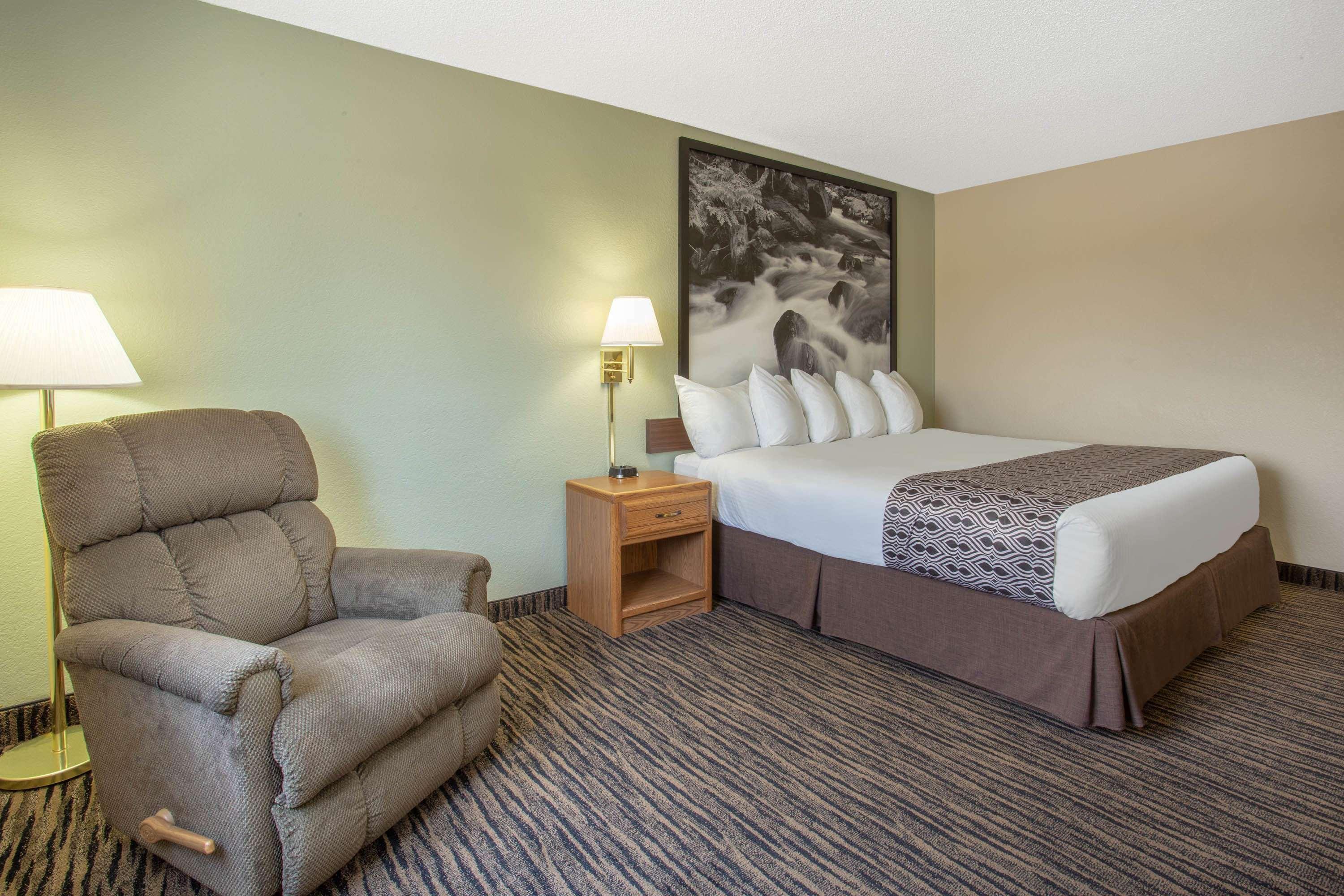 Hotel Super 8 By Wyndham Lewistown Esterno foto
